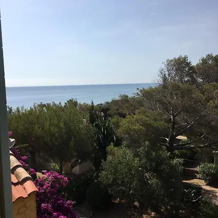 Les Calanques ホテル レ・ズィサンブル