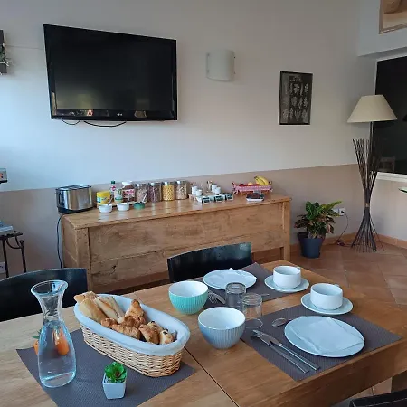 Les Calanques ホテル 3*