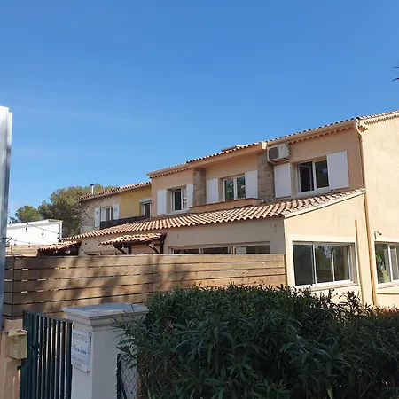 ホテル Les Calanques