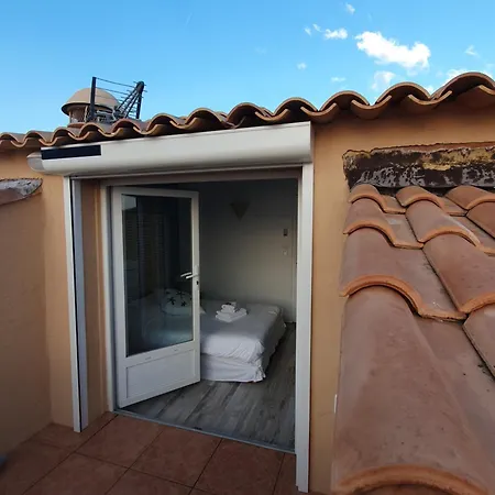 Les Calanques ホテル 3*