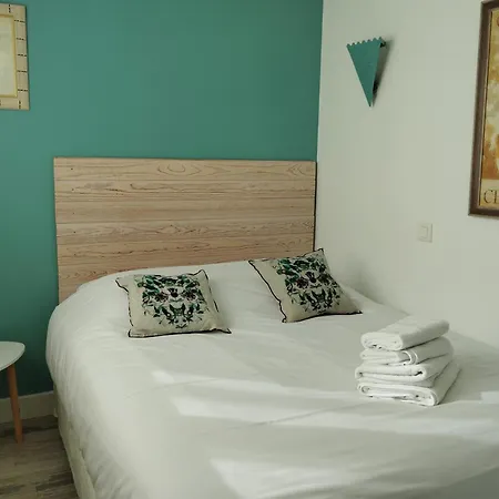 Hotel Les Calanques 3*