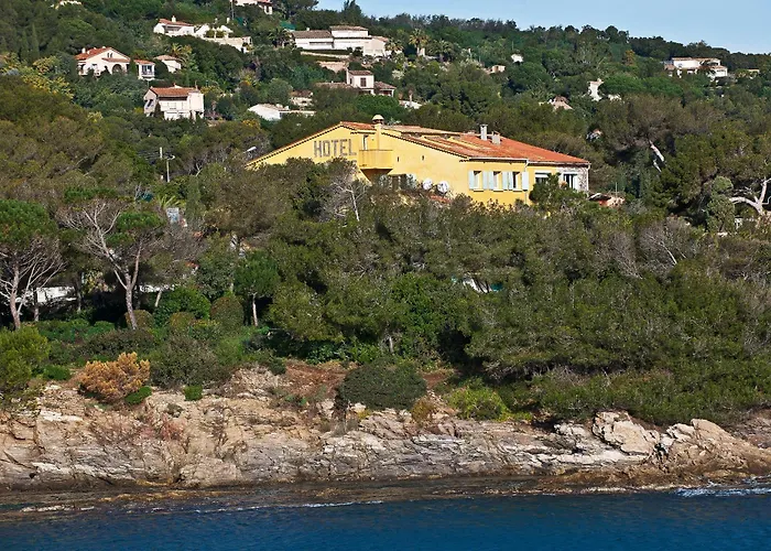 Les Calanques 호텔 3*