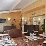 Les Calanques Hotel