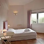 Hotel Les Calanques 3*